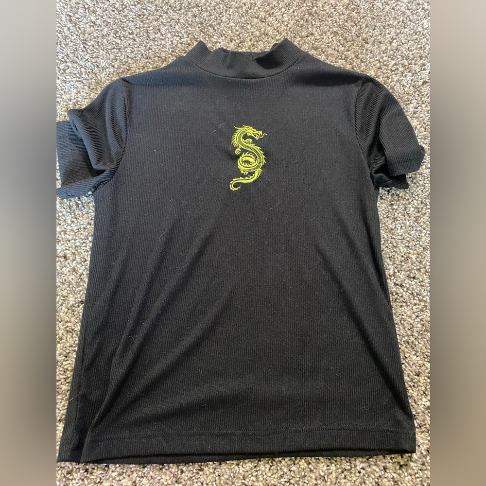 Half turtle neck shirt